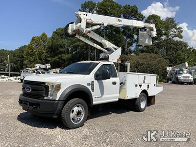 Altec AT40G, 45 ft, Articulating & Telescopic Bucket Truck