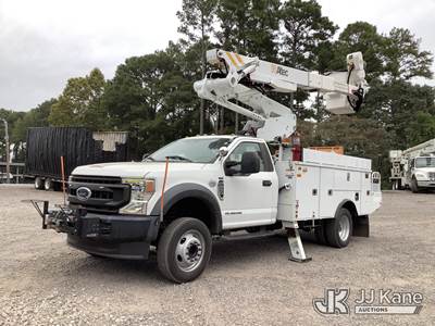 Altec AT41-MH, 45 ft, Articulating & Telescopic Material Handling Bucket Truck