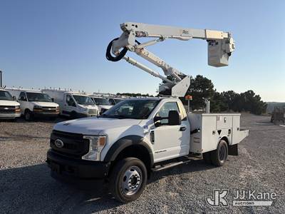 Altec AT40G, 46 ft, Articulating & Telescopic Bucket