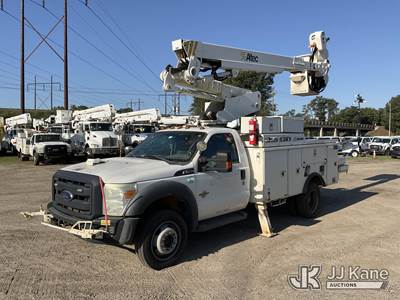Altec AT40-MH, 45 ft, Articulating & Telescopic Material Handling Bucket Truck