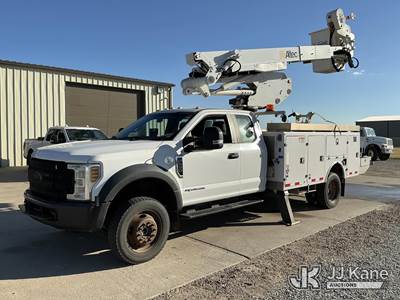 Altec AT41M, 46 ft, Articulating & Telescopic Material Handling Bucket Truck