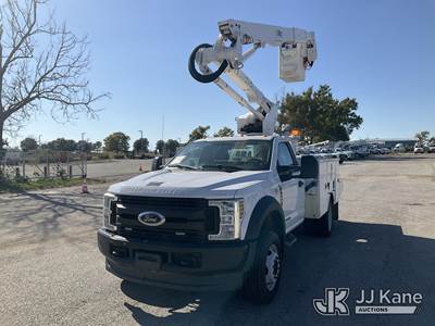 Altec AT40G, 45 ft, Articulating & Telescopic Bucket