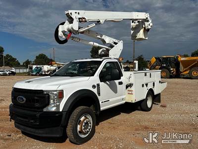 Altec AT40G, 45 ft, Articulating & Telescopic Bucket