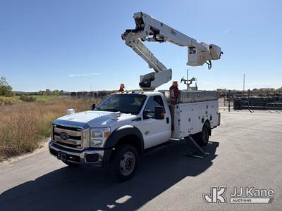 Altec AT40M, 45 ft, Articulating & Telescopic Material Handling Bucket Truck