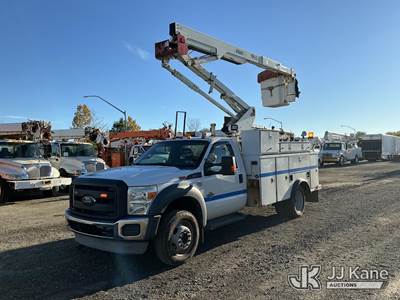 Versalift SST40EIH-01, 45 ft, Articulating & Telescopic Bucket Truck