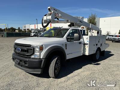 Altec AT40G, 45 ft, Articulating & Telescopic Bucket Truck