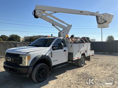 ETI ETC37-IH, 42 ft, Articulating & Telescopic Bucket Truck