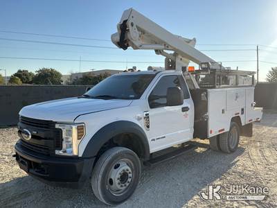 ETI ETC37-IH, 42 ft, Articulating & Telescopic Bucket Truck