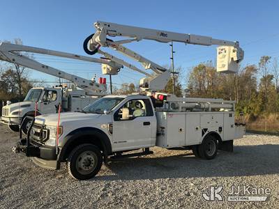 Altec AT40G, 45 ft, Articulating & Telescopic Bucket Truck