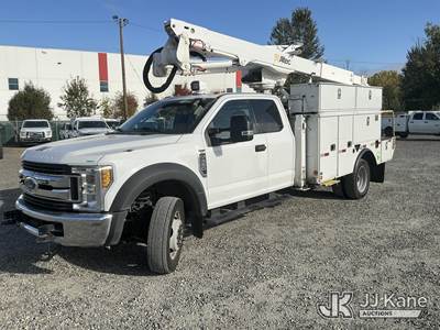 Altec AT40G, 45 ft, Articulating & Telescopic Bucket Truck