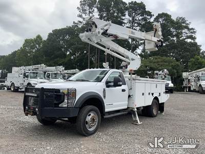 Altec AT48M, 48 ft, Articulating & Telescopic Material Handling Bucket Truck