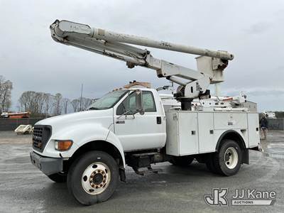 Altec L42A, 47 ft, Over-Center Bucket Truck