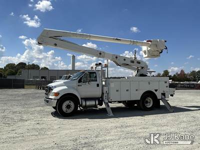 Ford F-750 Boom / Bucket Truck