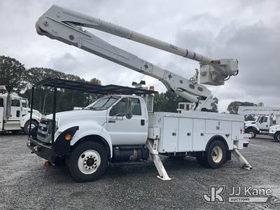 Ford F-750 Boom / Bucket Truck
