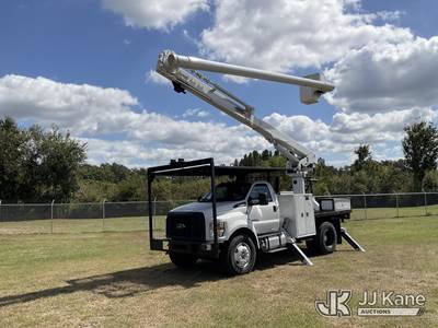 Altec LR8-58RM, 63 ft, Over-Center Bucket Truck