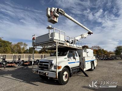 Altec LRV-55, 60 ft, Over-Center Bucket Truck