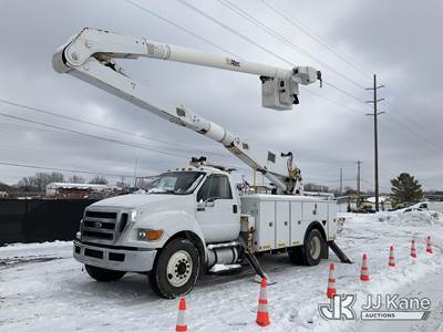 Altec AA755, 60 ft, Articulating Material Handling Bucket Truck