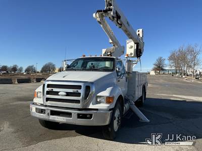 Altec AT-40M, 45 ft, Articulating & Telescopic Material Handling Bucket Truck