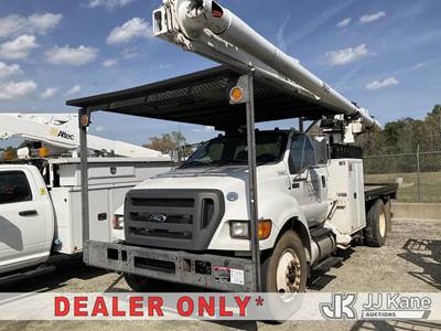 Altec LR760-E70, 75 ft, Over-Center Elevator Bucket Truck