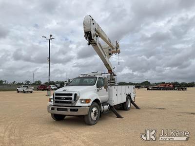HiRanger 5TC-55, 60 ft, Material Handling Bucket Truck