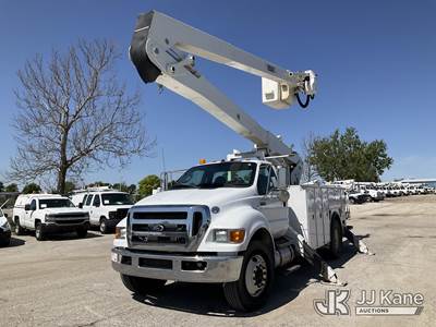 Versalift VO455MHI, 60 ft, Material Handling Bucket