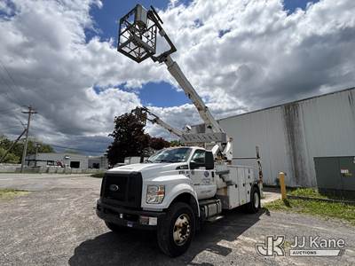 Altec T40P, 40 ft, Telescopic Non-Insulated Cable Placing Bucket Truck