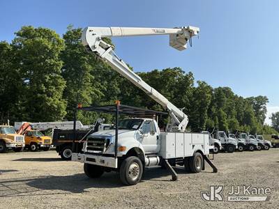 Hi-Ranger 5TC-55, 60 ft, Material Handling Bucket Truck