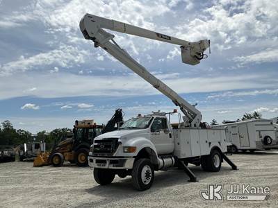 HiRanger 5TC-55, 60 ft, Material Handling Bucket Truck