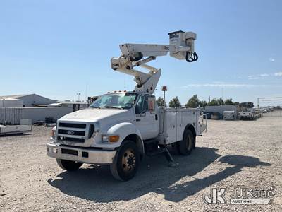 Altec TA37S, 42 ft, Articulating & Telescopic Bucket Truck