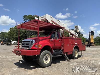 Versalift VST-5000102, 61 ft, Articulating & Telescopic Material Handling Bucket Truck