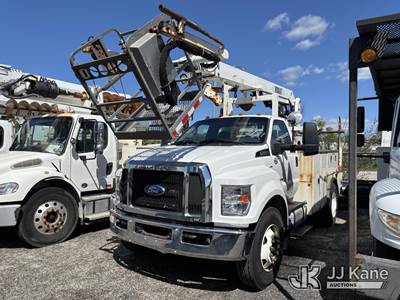 Versalift VTP-40NE, 45 ft, Telescopic Non-Insulated Cable Placing Bucket Truck