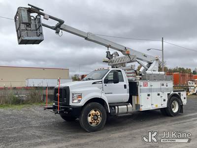 Altec T40-P, 40 ft, Telescopic Non-Insulated Cable Placing Bucket Truck