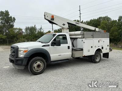 Ford F450 2WD Boom / Bucket Truck