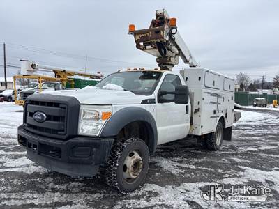 Altec AT235, 40 ft, Articulating & Telescopic Non-Insulated Bucket Truck