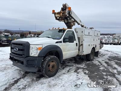 Altec AT235, 40 ft, Articulating & Telescopic Non-Insulated Bucket Truck
