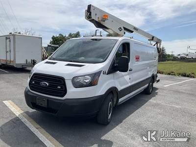 Versalift VANTEL29NE, 34 ft, Telescopic Non-Insulated Bucket Van