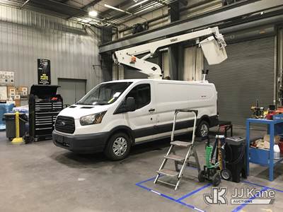 Versalift VANTEL29NE-01, 34 ft, Telescopic Non-Insulated Bucket Van