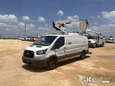 Versalift VANTE129NE-01, 34 ft, Telescopic Non-Insulated Bucket Van