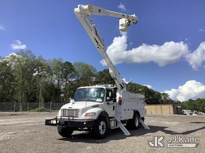 Altec AM855-MH, 60 ft, Over-Center Material Handling Bucket Truck