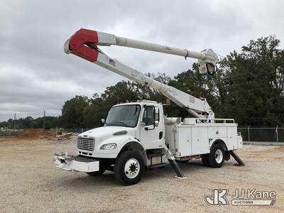 Altec AA755L, 60 ft, Material Handling Bucket Truck