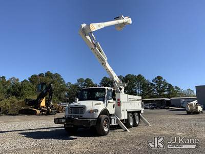 Altec AM55, 60 ft, Over-Center Material Handling Bucket Truck