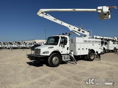 Altec AA55, 60 ft, Material Handling Bucket Truck