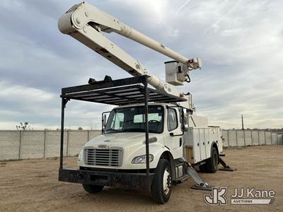 Altec AA755-MH, 60 ft, Material Handling Bucket