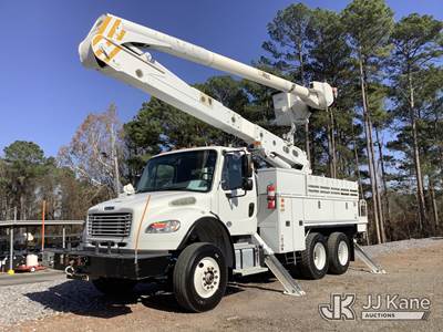 Altec AA55, 60 ft, Material Handling Bucket Truck