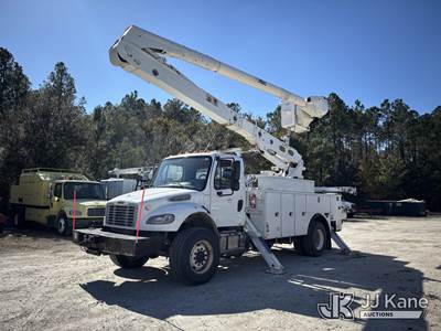 Altec AA55, 60 ft, Material Handling Bucket Truck