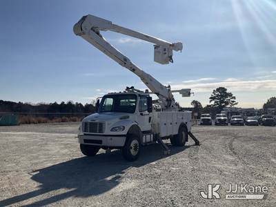 Altec AA755-MH, 60 ft, Material Handling Bucket Truck