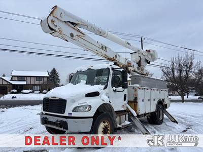 Altec AA55-MH, 60 ft, Material Handling Bucket Truck