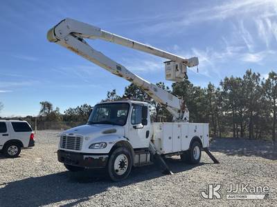 Altec AA755, 60 ft, Material Handling Bucket Truck