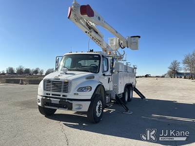 Altec AM55, 61 ft, Over-Center Material Handling Bucket Truck