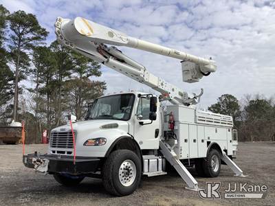 Altec AM55, 60 ft, Over-Center Material Handling Bucket Truck